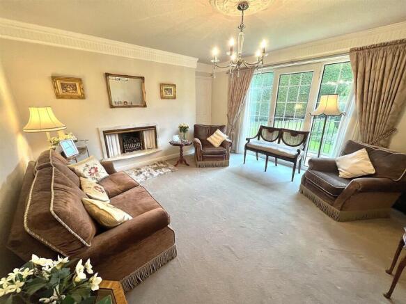 Bramleys - Sandringham Court - Bradley (5.).jpg