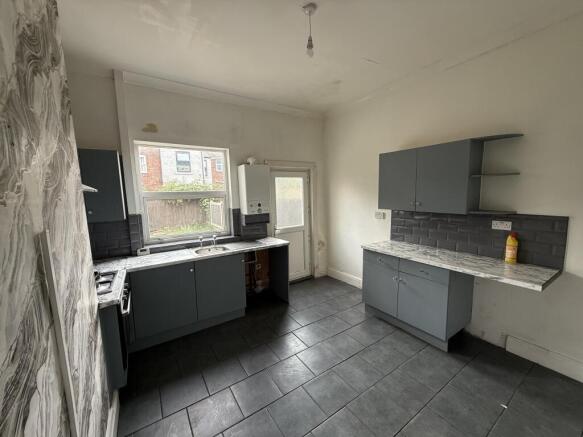 3 bed Terraced for sale Image 8