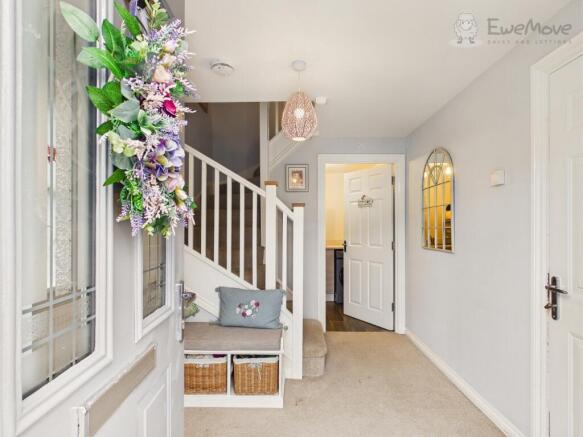 CAM03640G0-PR0090-STILL001