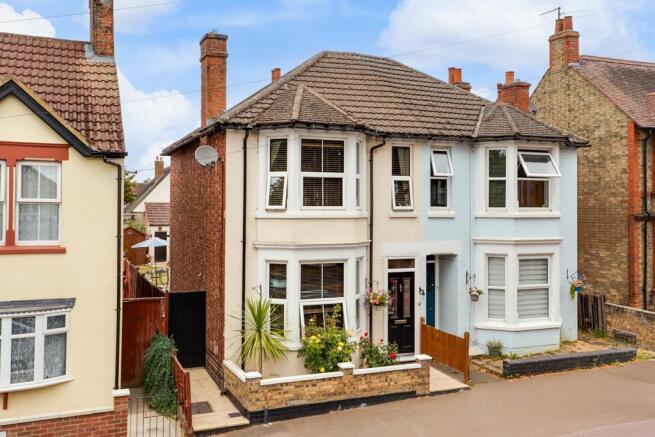 49 Kingsley Avenue, Kettering (21 of 26).jpg