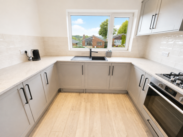 2 bed Detached Bungalow for sale Image 4