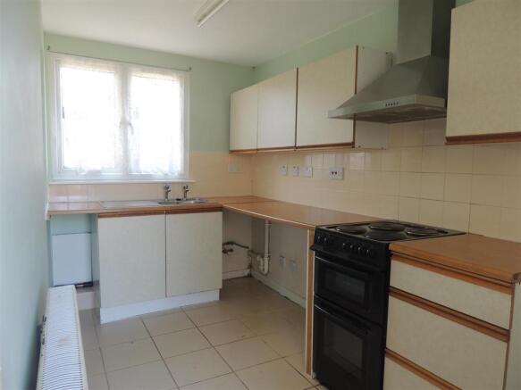 Kitchen: