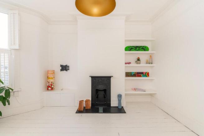 1S9J8LBR - Living Room B.jpg