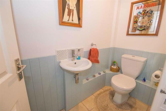 CLOAKROOM/WC