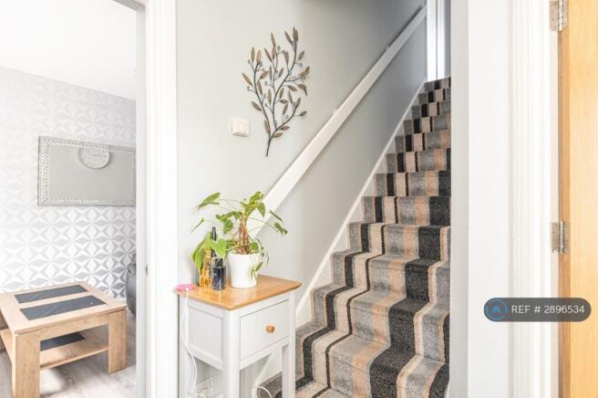 4 bed Detached to rent Image 10