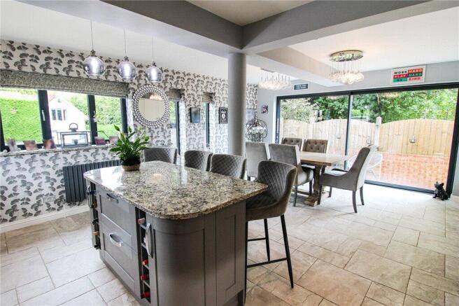 3 bed Detached for sale Image 6
