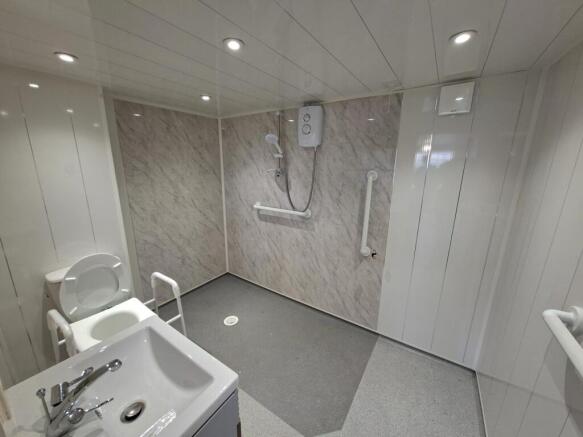 WET ROOM
