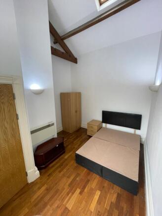 1 bed Apartment to rent Image 8