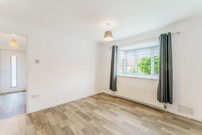 4 bed Detached for sale Image 10
