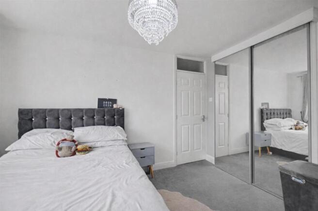 Bedroom 3_2.jpeg