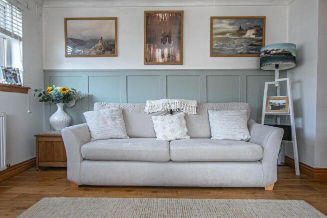 FAMILY ROOM DETAIL