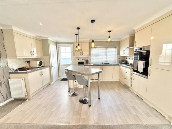 Diamond Meadow, Brean, Somerset, TA8 photo 4