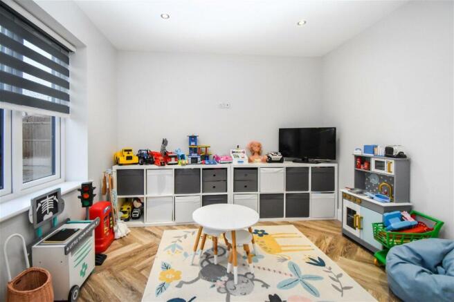 SNUG / PLAYROOM