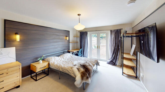 3 Bedroom end terrace house - HMO