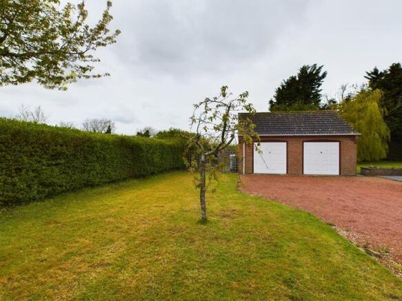 Driveway/garaging