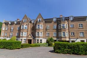 Flat 11, 164 Parklands Court, Edgware Way, Edgware HA8 8JW