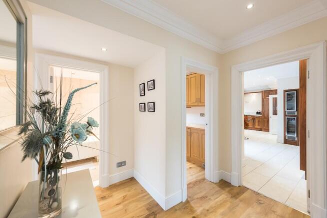 7-framewood-manor-12