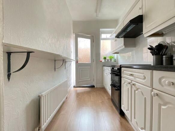 2 bed Terraced for sale Image 5