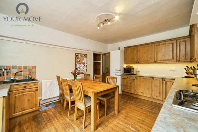 4 bed Terraced for sale Image 9