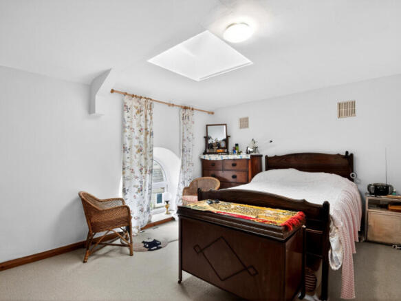 2 bed Detached for sale Image 9