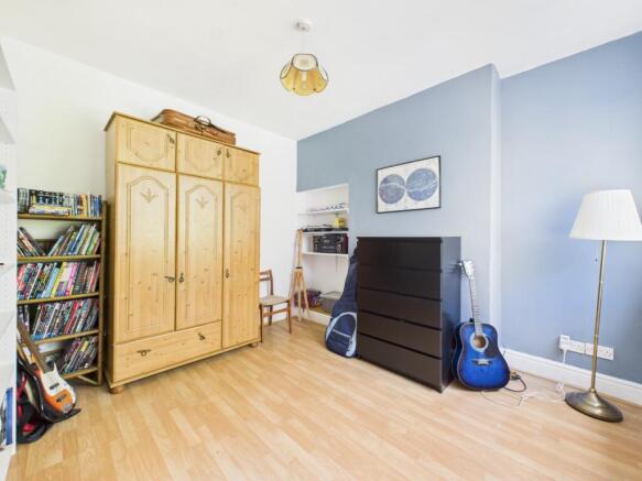 3 bed Semi-Detached for sale Image 11