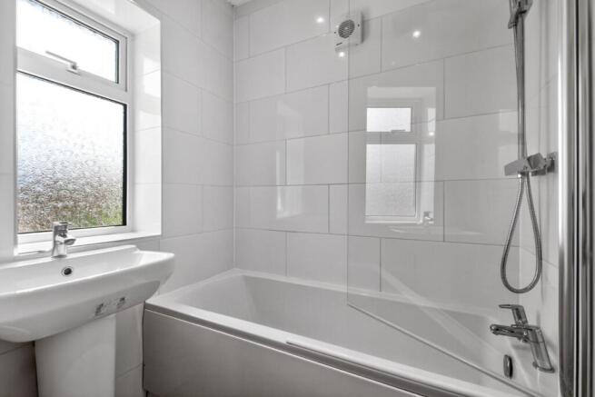 3 bed Semi-Detached for sale Image 10