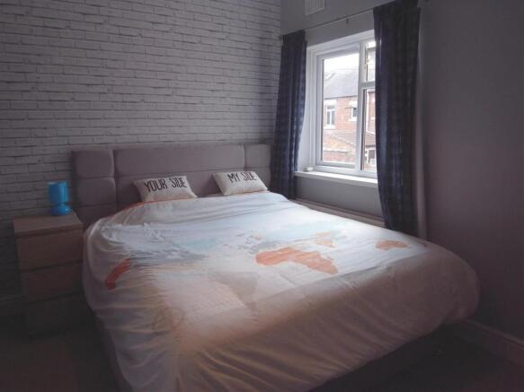 Bed 1.jpg