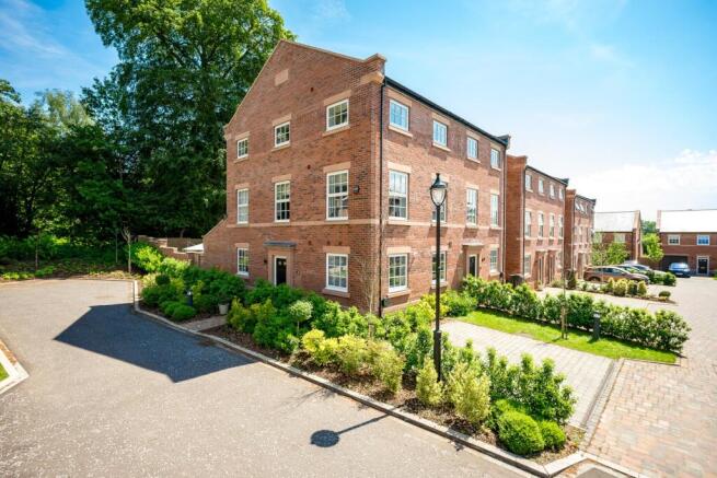 24 Opsrey Close