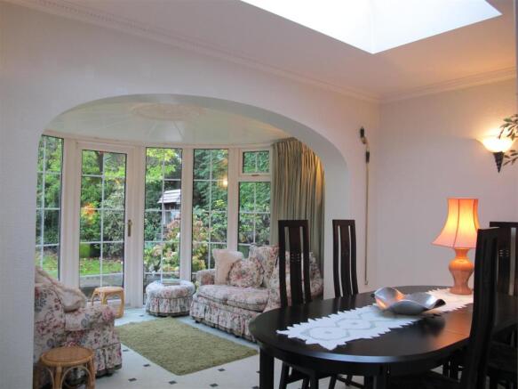 Dining Room.JPG