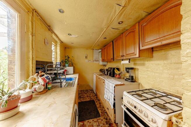 Kitchen (2)