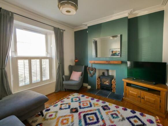 Lounge/Dining Room