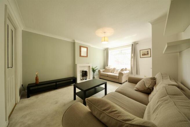 3 bed Semi-Detached for sale Image 6