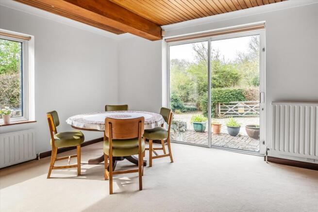 London Road, Guildford, Surrey, GU1. photo 4