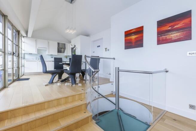 Dining/Kitchen