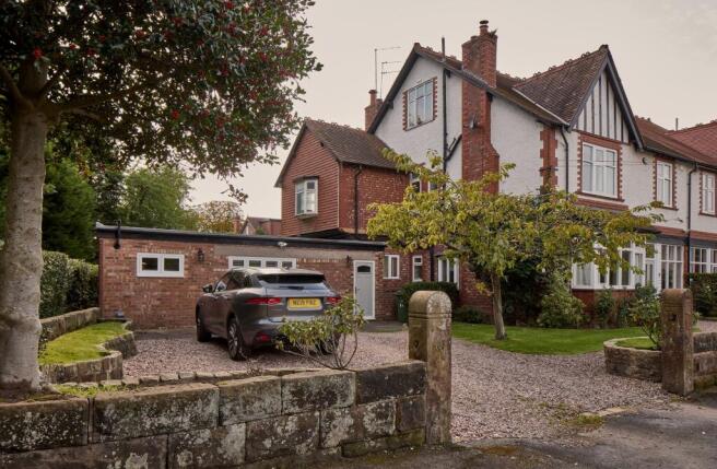 5 Bedroom Semi-Detached in WA15 9NR