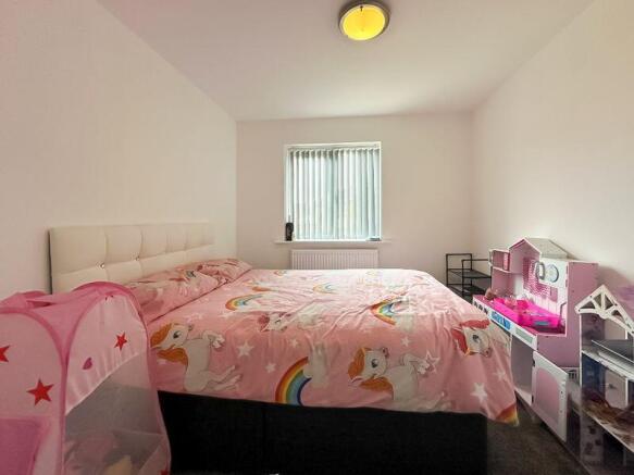 BEDROOM 2