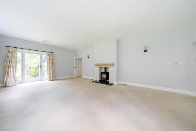 Drawing room (enhanced).jpg