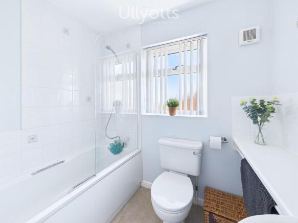 4 bed Detached for sale Image 7
