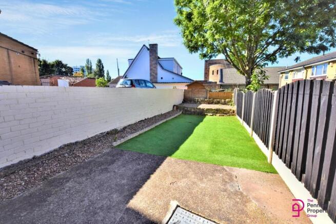 3 bed Terraced to rent Image 10