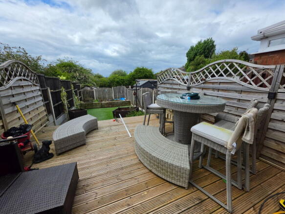 3 bed Town House for sale Image 11