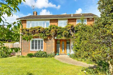 Weavers Ring, Angmering, BN16