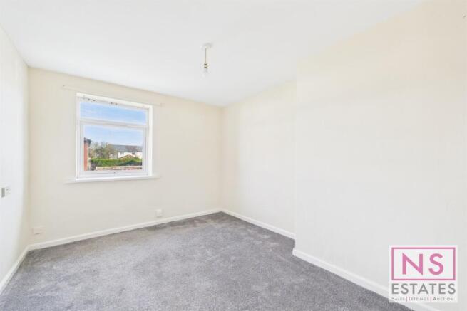 3 bed Terraced for sale Image 11