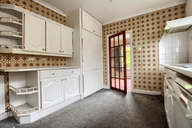 3 bed Detached Bungalow for sale Image 4