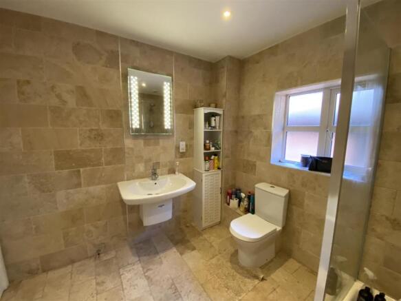 Bathroom.jpeg