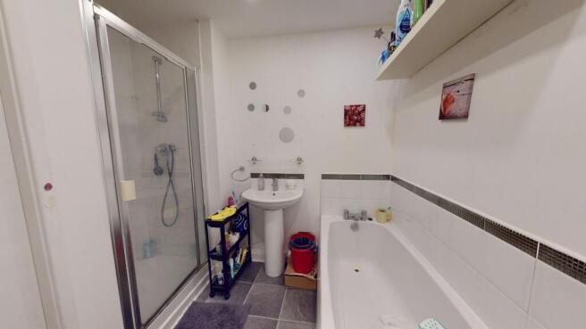 2 bed Apartment for sale Image 7
