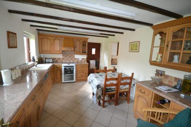 Kitchen/Breakfast Room