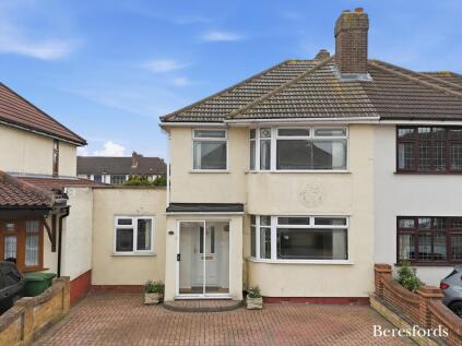 Windermere Avenue, Hornchurch, RM12