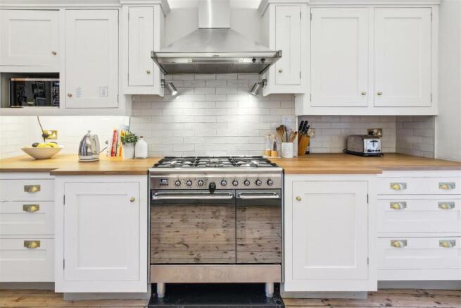 Heathfield Gardens, W4 - FOR SALE