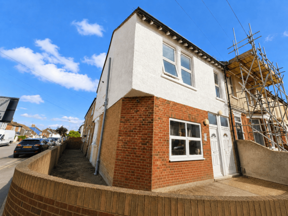 2 bed flat to rent Toronto Road, Gillingham ME7