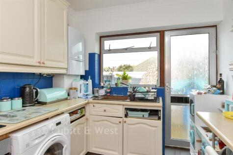 Bee Road, Peacehaven, East Sussex